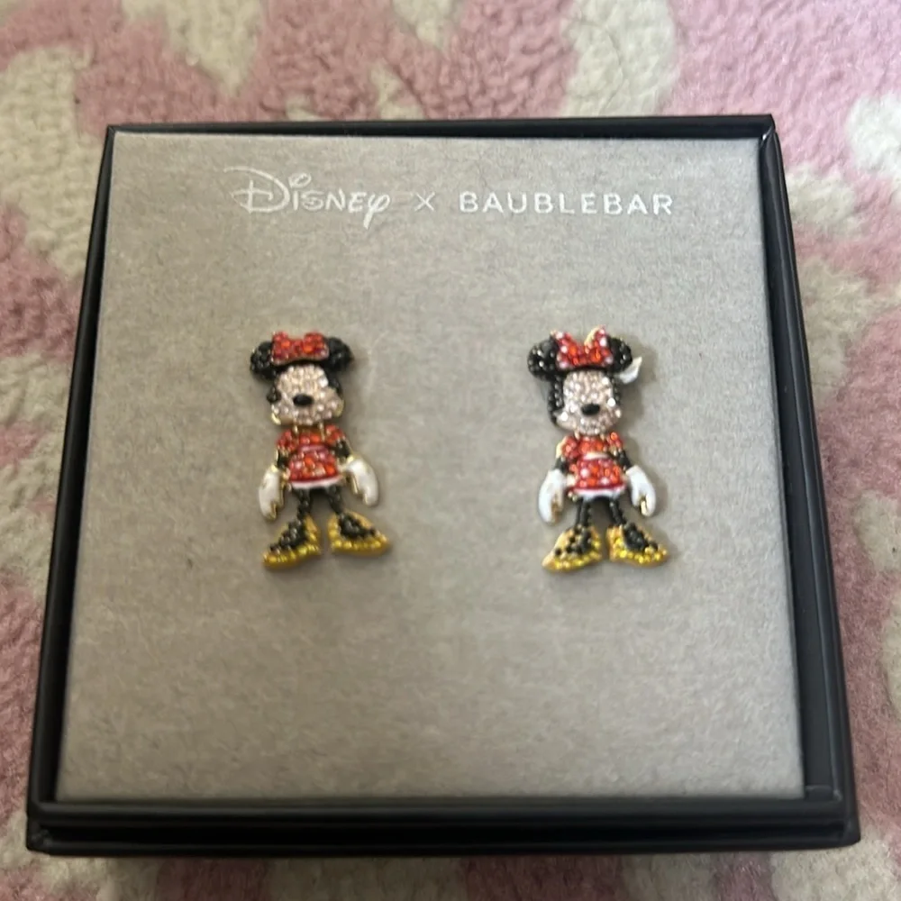 BaubleBar NEW IN BOX Disney x Minnie‎ Mouse dangly rhinestone earrings